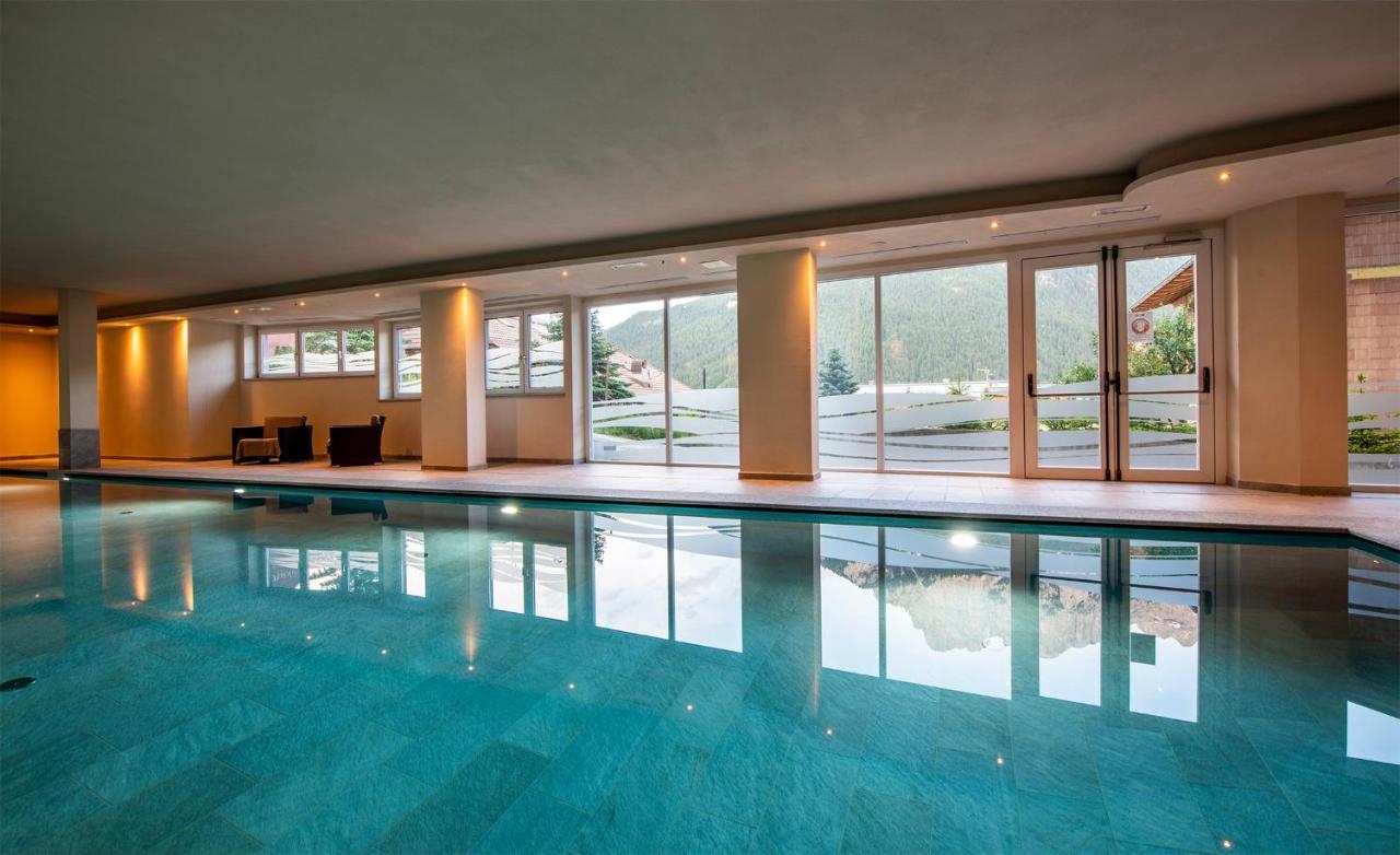 Design & Suite Hotel Ciarnadoi Vigo di Fassa Ngoại thất bức ảnh