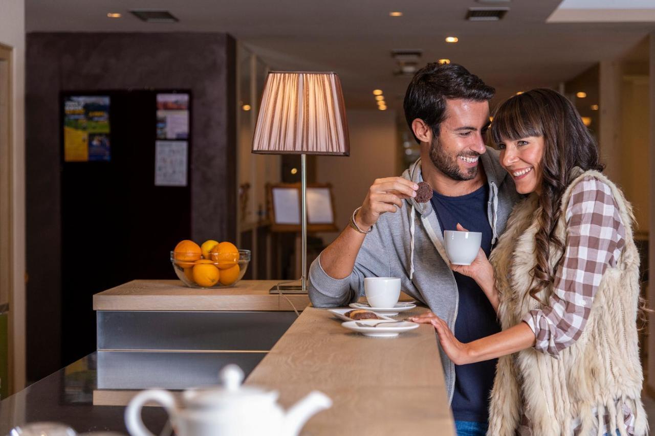 Design & Suite Hotel Ciarnadoi Vigo di Fassa Ngoại thất bức ảnh
