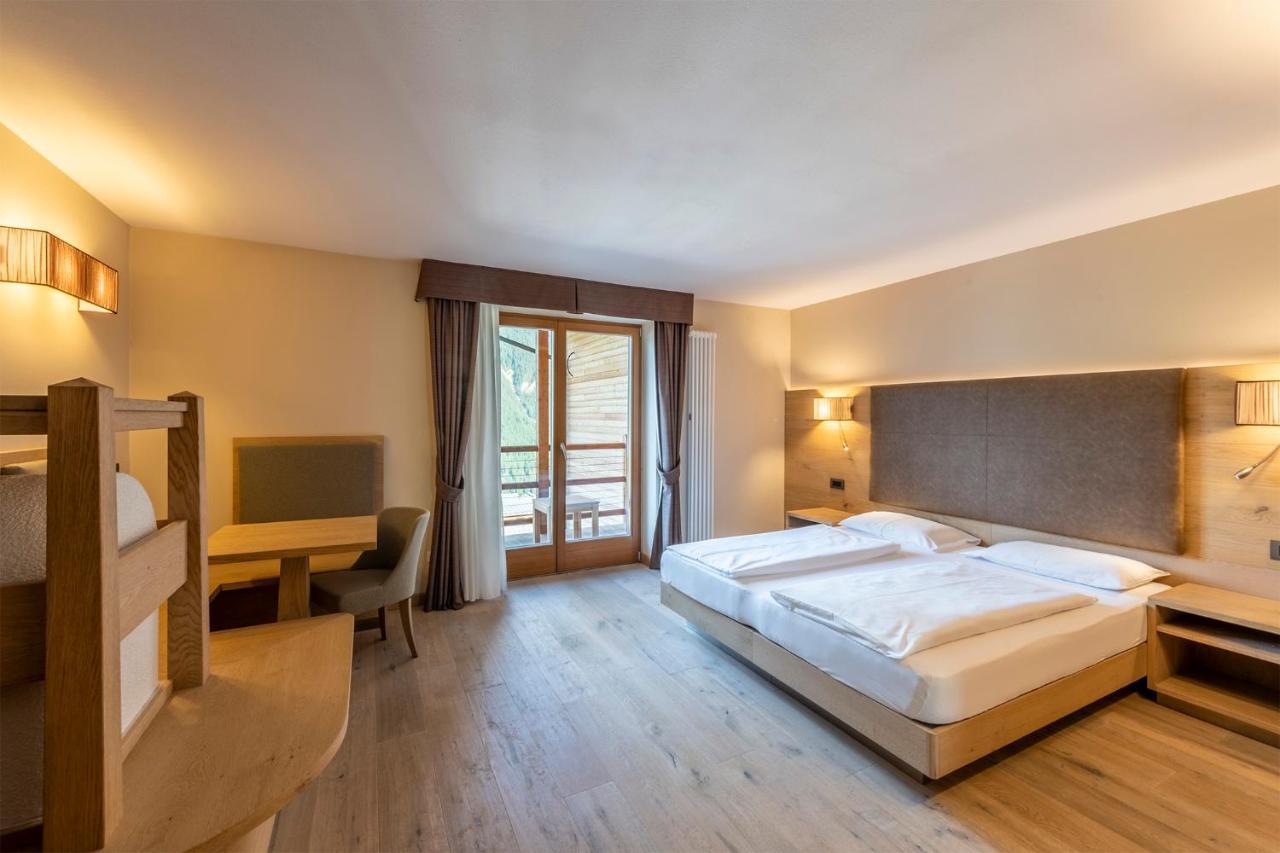 Design & Suite Hotel Ciarnadoi Vigo di Fassa Ngoại thất bức ảnh