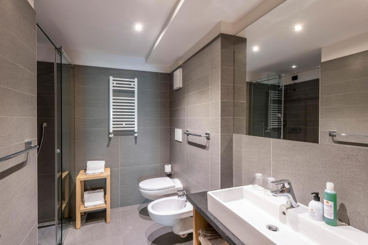 Design & Suite Hotel Ciarnadoi Vigo di Fassa Ngoại thất bức ảnh