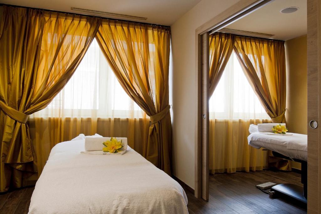 Design & Suite Hotel Ciarnadoi Vigo di Fassa Ngoại thất bức ảnh