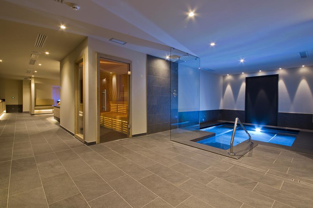 Design & Suite Hotel Ciarnadoi Vigo di Fassa Ngoại thất bức ảnh